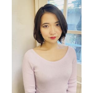 黒髪ショートボブ