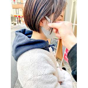 小顔切りっぱなしボブまるみくびれショート横浜11