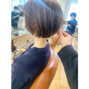 大人かわいい小顔丸みショートボブ　20代30代40代
