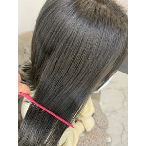 ブルーグレージュ×髪質改善トリートメント【タビラマユミ】 - THE ESCALA 表参道本店 【エスカーラ】【エスカーラ オモテサンドウホンテン】掲載中