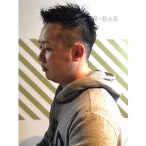 フェードカットスタイル【BARBER-BAR】