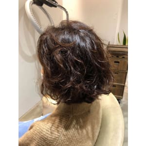 伸ばし途中もふわっとパーマでイメチェン♪ - Hair&Make OPSIS【オプシス】掲載中
