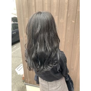 プラチナムブラック - NAP hair &Nalow homme【ナップ ヘアーアンドナローオム】掲載中