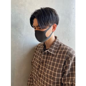 ナチュラルストレートタッチセンターパート