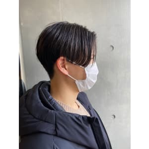 前下がりクールトランクスヘアー