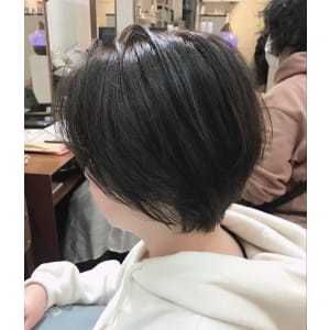 透け感ダークグレー☆ショートボブ - gift hair salon【ギフト】掲載中