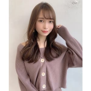 フェミニンヘア