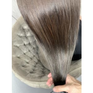 アッシュベージュ×髪質改善トリートメント【クスダ】