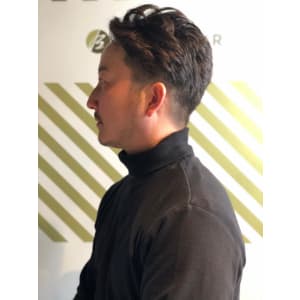 大人の刈り上げスタイル【BARBER-BAR】