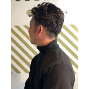 大人の刈り上げスタイル【BARBER-BAR】
