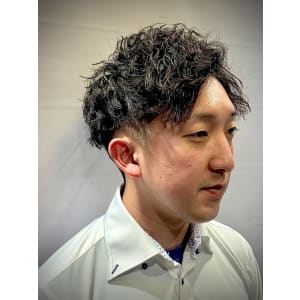 ツイストスパイラルパーマ（六本木）（理容室）