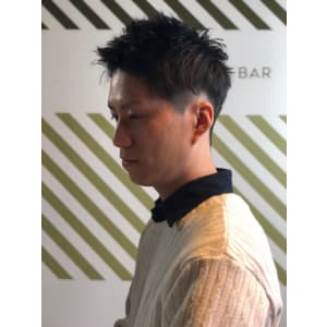 大人の刈り上げスタイル【BARBER-BAR】