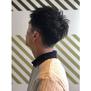 大人の刈り上げスタイル【BARBER-BAR】