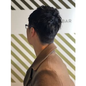 大人の刈り上げスタイル【BARBER-BAR】