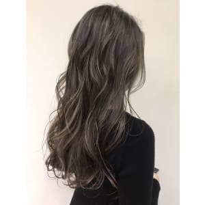 グレージュハイライト