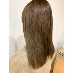 美髪セミロング