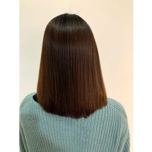 美髪ミディアムロングヘアー