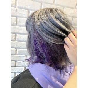 グレージュ×インナーパープル