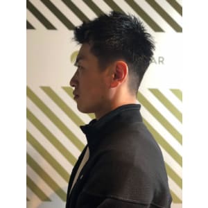 大人の刈り上げスタイル【BARBER-BAR】
