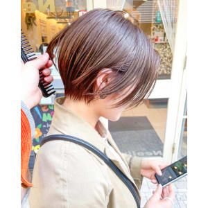 小顔インナーカラーまるみくびれショートボブ横浜3 - Neolive aim 横浜店【ネオリーブアイムヨコハマテン】掲載中