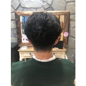メンズセンターパート パーマ - another sky【アナザースカイ】掲載中