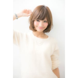 シンプルな上質ショートボブ
