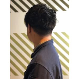 大人の刈り上げスタイル【BARBER-BAR】