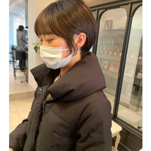 大人可愛いマッシュショート