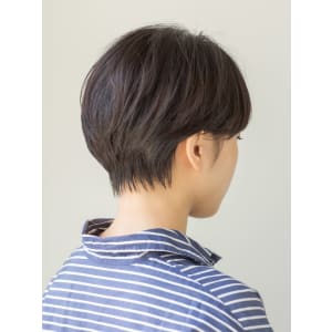 【表参道sheta/堅田】後ろ姿も素敵な黒髪ベリーショート