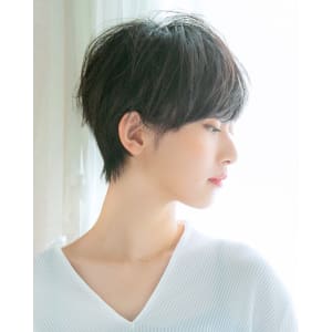 横顔美人　エアリーショート