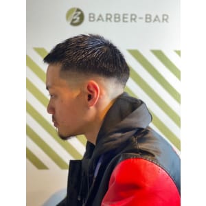 クロップスタイル【BARBER-BAR】