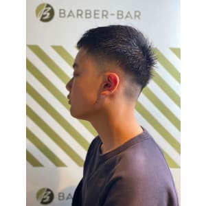 刈り上げショートスタイル【BARBER-BAR】
