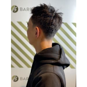 刈り上げショートスタイル【BARBER-BAR】