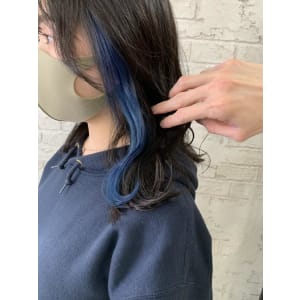 インナーブルーイヤリングカラー艶髪8030