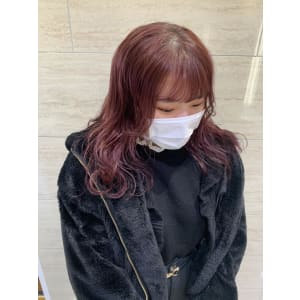 10代20代チェリーレッドカラー根本ブリーチなし/naomi