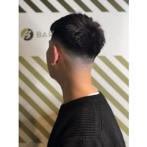 クロップスタイル【BARBER-BAR】