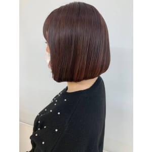 前下がり/小顔/グラボブ/暗めカラー/ツヤ髪/30代40代