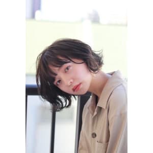波ウェーブショートボブ