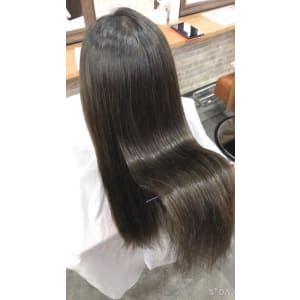 アッシュベージュ艶髪【髪質改善　錦糸町】