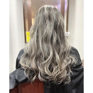★バレイヤージュ×プラチナシルバーベージュ★