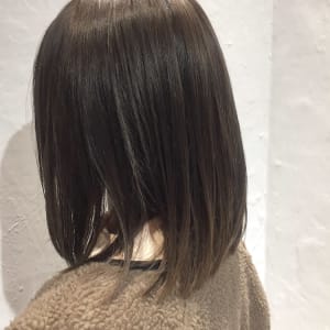 透け感グレージュ