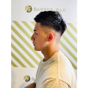 フェードスタイル【BARBER-BAR】
