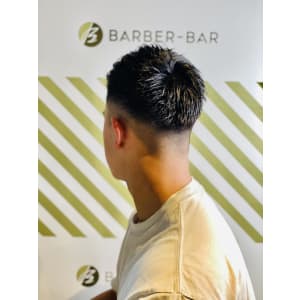 フェードスタイル【BARBER-BAR】