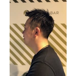 フェードカットスタイル【BARBER-BAR】