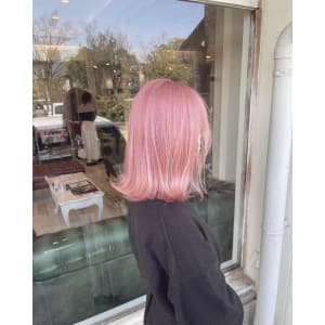 ペールピンク【切りっぱなしボブ】