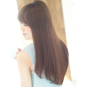 流れるようなナチュラルストレート