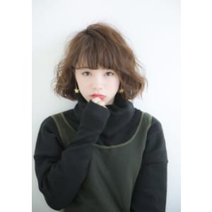 守ってあげたくなるふわふわボブ