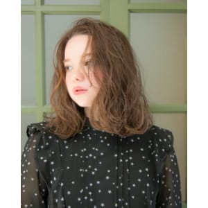 大人可愛いニュアンスパーマ