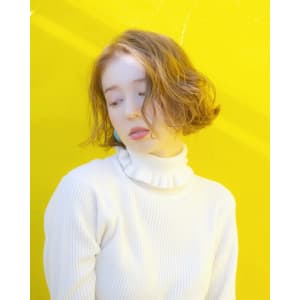 抜け感ショート　ニュアンスパーマ
