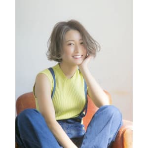 とろみ透明感　センターパートボブ
